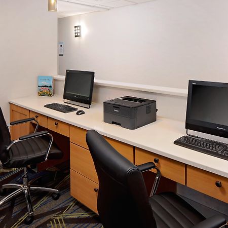 Holiday Inn Express Harrisburg East By Ihg Экстерьер фото