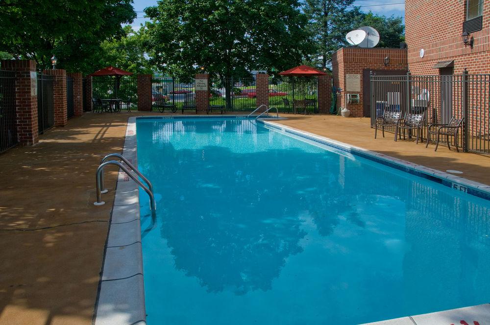 Holiday Inn Express Harrisburg East By Ihg Экстерьер фото